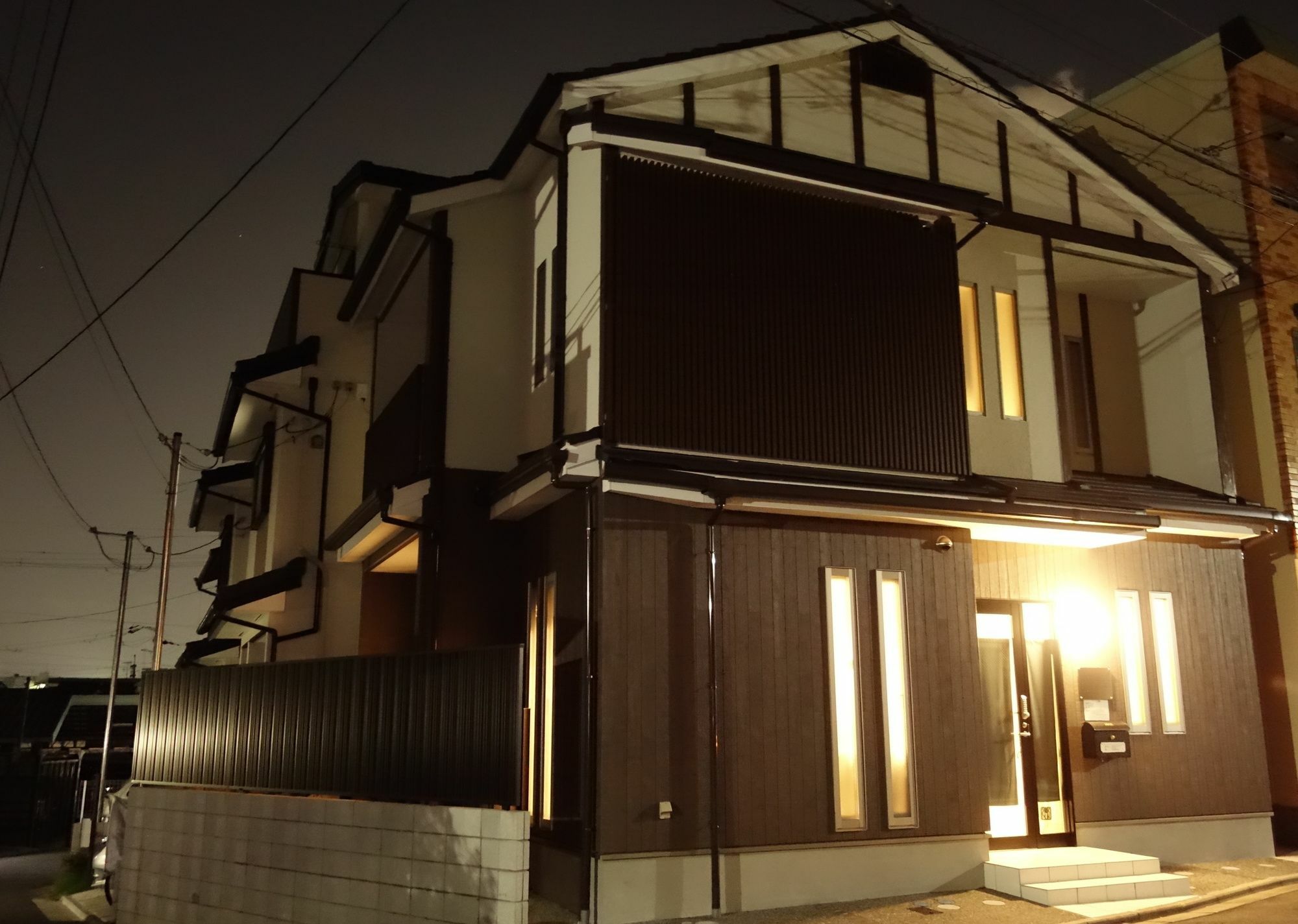 Apartment Honmachi *